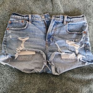 Abercrombie and Fitch Mom Short